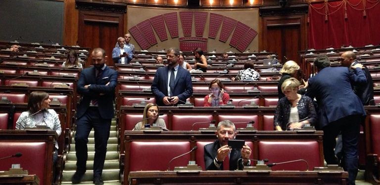 Milleproroghe, la Camera ha detto sì alla prima richiesta di fiducia del governo M5S-Lega article-post