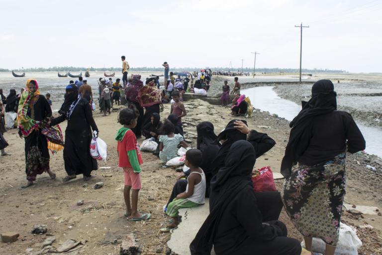 Due giornalisti condannati a 7 anni di prigione per aver raccontato il massacro del Myanmar