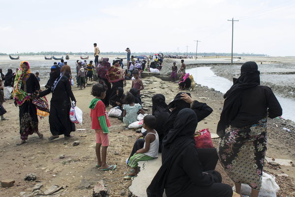 Due giornalisti condannati a 7 anni di prigione per aver raccontato il massacro del Myanmar