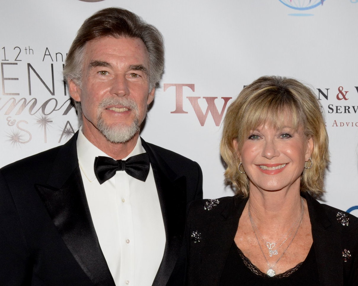 Olivia Newton John di Grease lotterà per la terza volta contro il cancro (aiutata dall’olio di cannabis) article-post