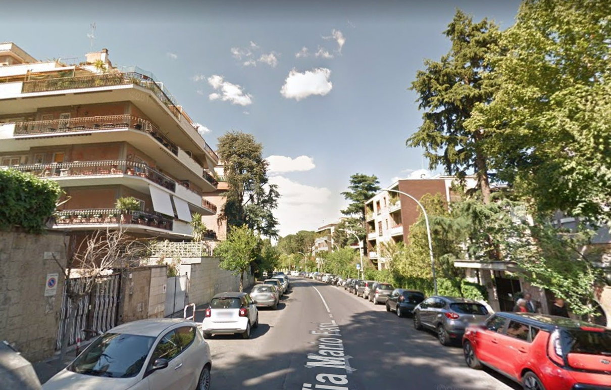 Pacco sospetto in via Fani, a pochi passi dalla lapide di Aldo Moro: allarme rientrato article-post