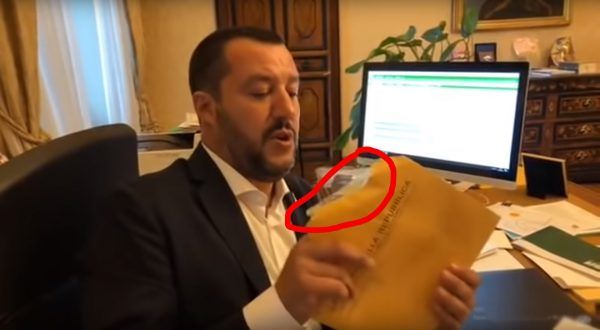 Salvini e la busta della procura aperta (probabilmente) molto prima