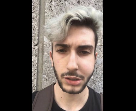 Picchiato davanti a tutti in pieno giorno a Milano perché omosessuale, la denuncia su Facebook article-post