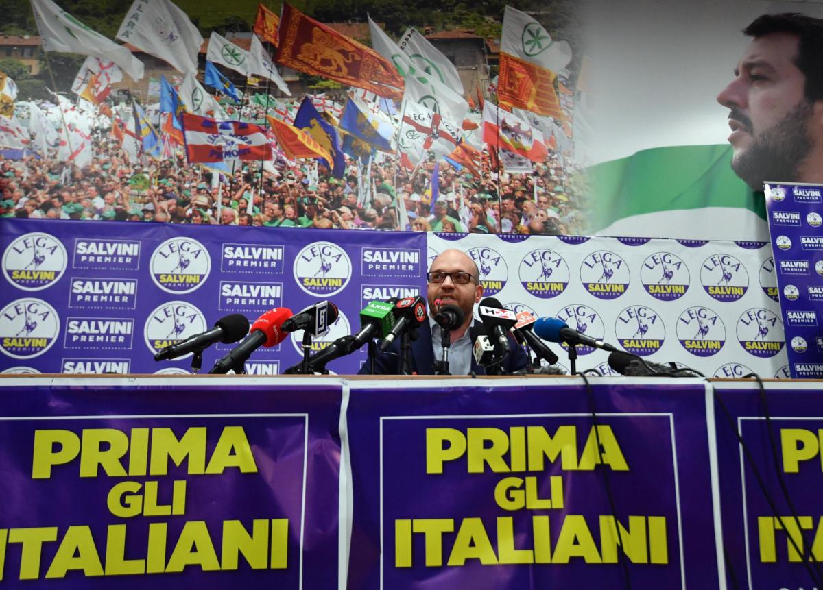 Padre Vilmar Pavesi, il prete consigliere del ministro Fontana: «I gay istigati dal diavolo» article-post