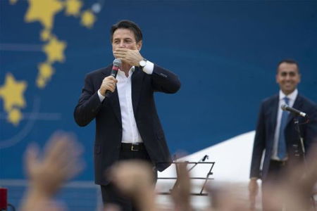 Ma Conte si è veramente tagliato lo stipendio del 20%? article-post