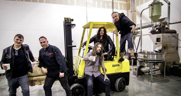 La svolta Hipster dei Korn: adesso producono caffè