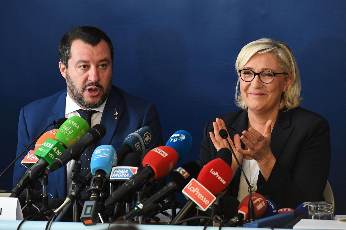 Salvini e la pessima battuta sull’incontro Saviano-Macron: «Spero non abbiano fatto selfie svestiti» article-post