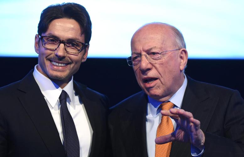 Mediaset venderà la piattaforma Premium a Sky article-post