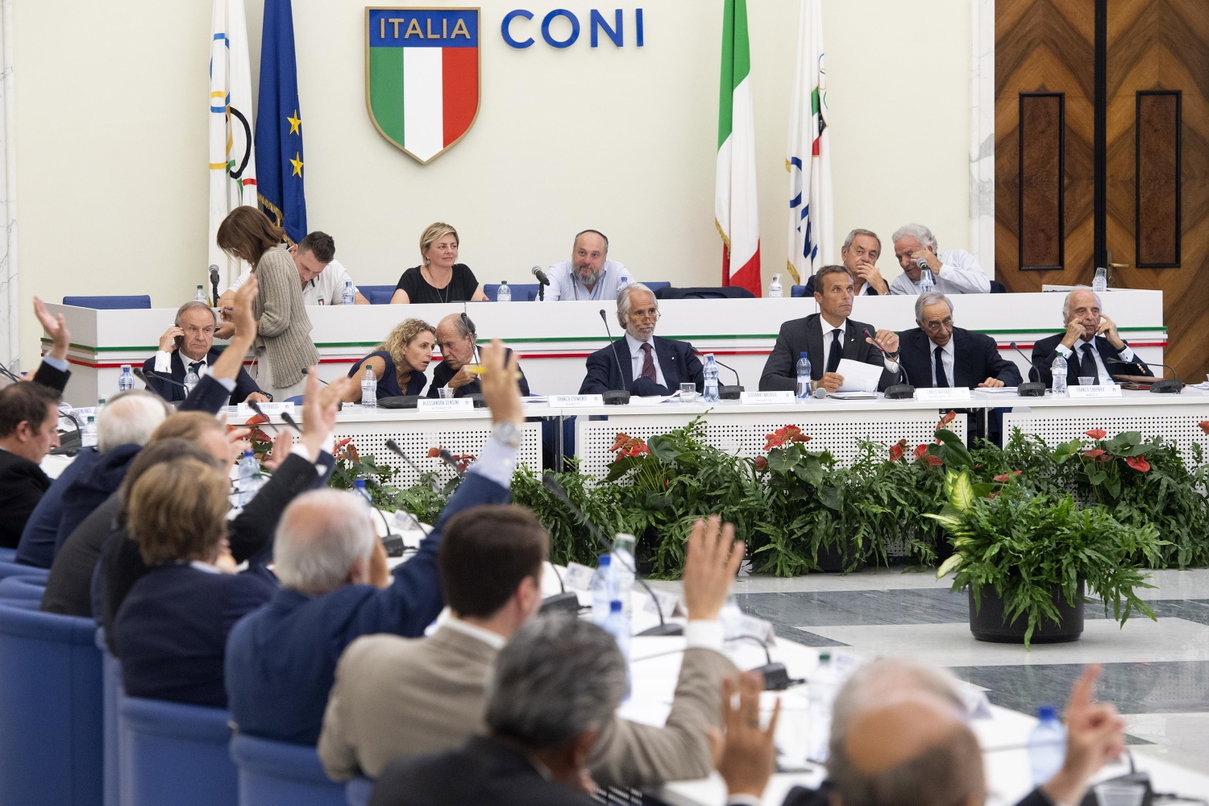 Olimpiadi 2026, ufficiale la candidatura italiana in tandem Milano-Cortina article-post