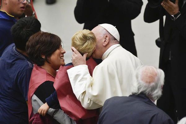 Papa Francesco: «Un bambino malato è un dono di Dio»