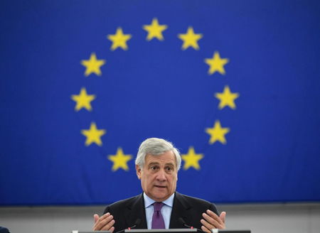 Tajani lancia un appello a Salvini: «Fai cadere questo governo» article-post