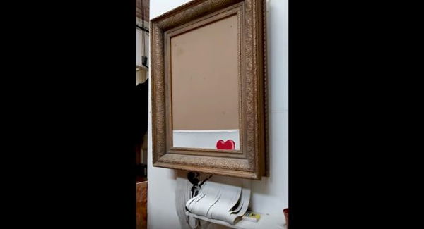 Il quadro di Banksy doveva distruggersi completamente (non a metà)
