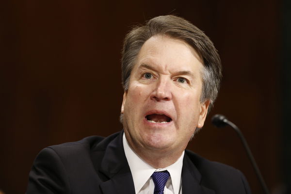 Trump: «Sette giorni per fare chiarezza su Kavanaugh» e l’FBI contatta Deborah Ramirez