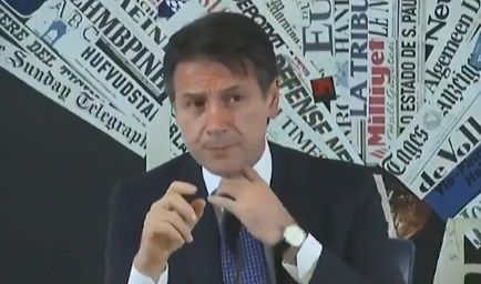 Il premier Conte e i famigerati “sbarchi” in Germania | VIDEO