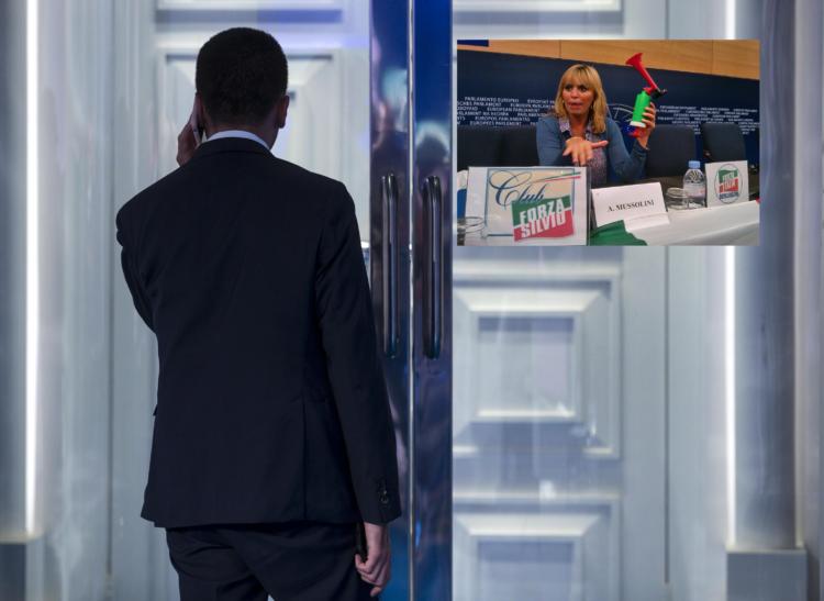 Il giorno più grottesco della storia della Repubblica (e altri ne verranno, ahimè) article-post