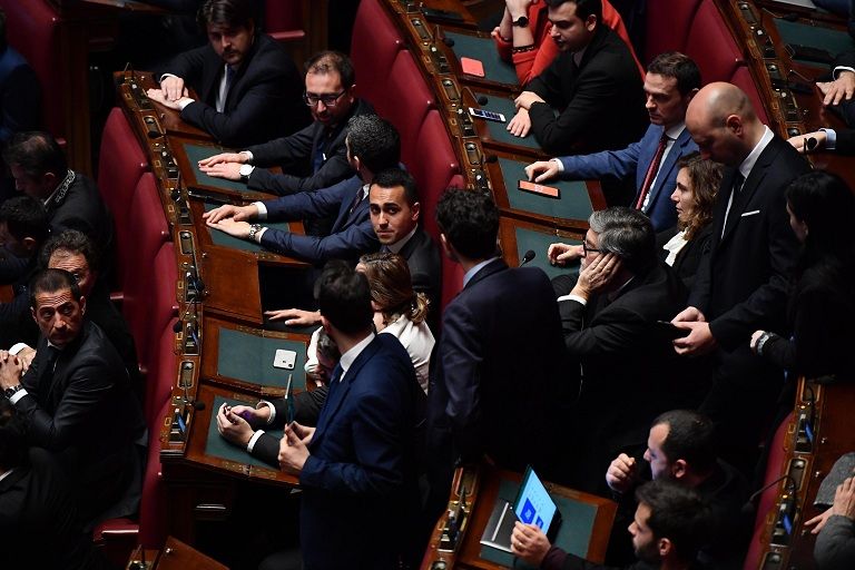 La restituzione degli stipendi dei parlamentari M5S si è fermata article-post