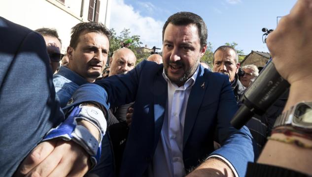 Risultati immagini per salvini e  larosa bianca