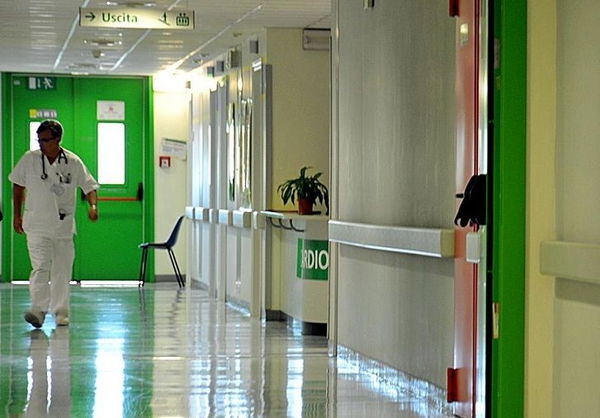 Ancona, bambino di 10 anni ferito da un fucile da caccia