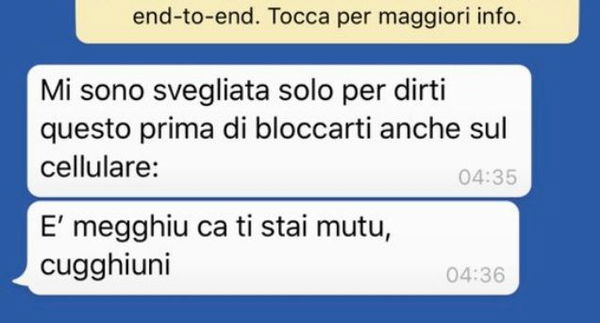 Salvo Sottile pubblica i messaggi di Asia Argento (inca***** per le critiche)