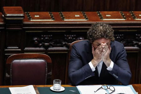 Un social media manager dedicato a Toninelli per evitargli gaffe: l’ira di Di Maio article-post