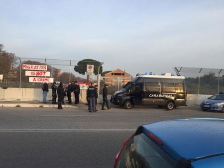 Baobab, le forze dell’ordine sgomberano piazzale Maslax a Roma article-post