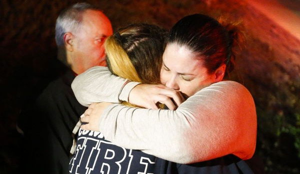 Spari in un bar della California frequentato da studenti: 13 morti