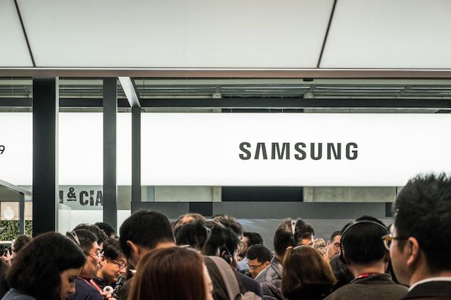 Le scuse di Samsung lunghe undici anni ai suoi operai morti di cancro article-post