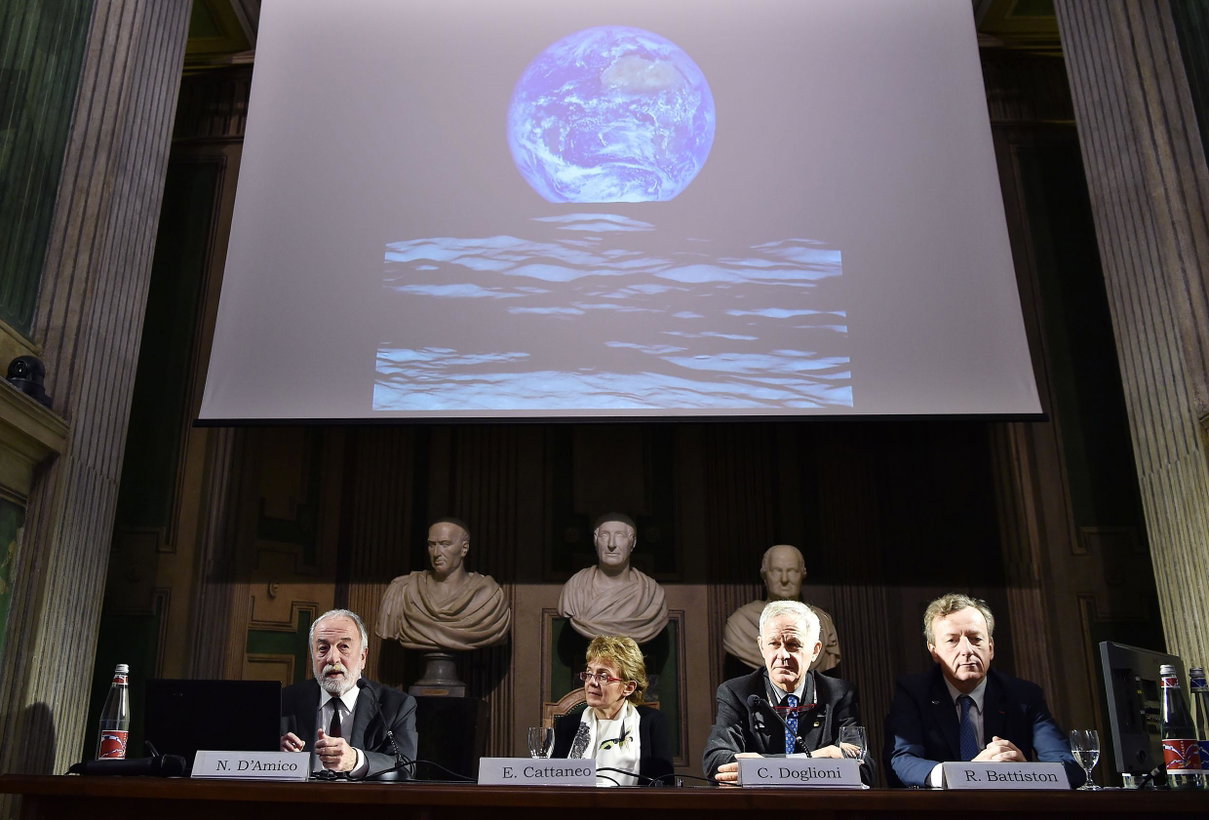 Dopo aver mandato via Battiston, il governo ha commissariato l’Agenzia Spaziale Italiana article-post