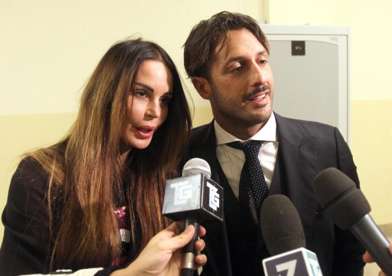 Corona e Moric trovano l’accordo: affidamento congiunto del figlio