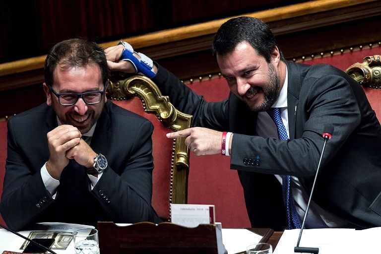 Il fifty-fifty del governo: il M5S vota il dl sicurezza, la Lega dice sì alla riforma della prescrizione article-post