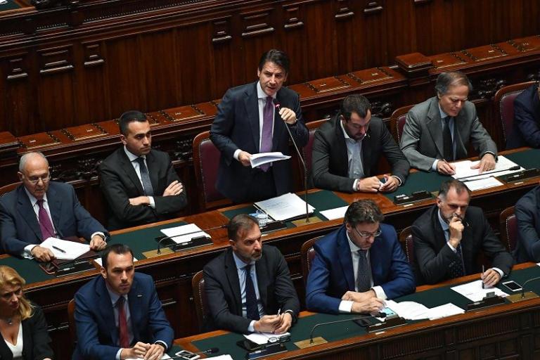 La manovra fa slittare la ‘quota 100’ e il reddito di cittadinanza
