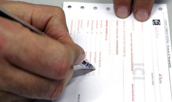 Lo dice l’Europa: lo Stato italiano deve recuperare l’Ici non pagata dalla Chiesa