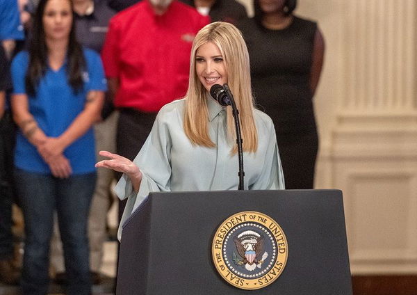 Ivanka Trump come Hillary Clinton, ha usato la mail personale per questioni di governo