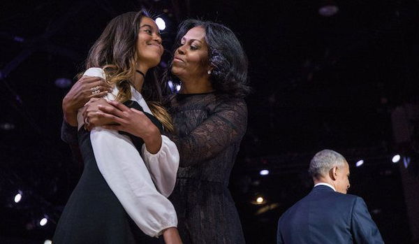 Michelle Obama si confessa: «Le mie figlie sono state concepite in vitro»
