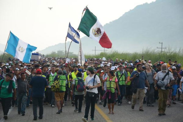 La carovana di migranti dall’Honduras ha denunciato Donald Trump