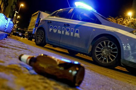 Napoli, minorenni prendono a sassate due ambulanti del Bangladesh article-post