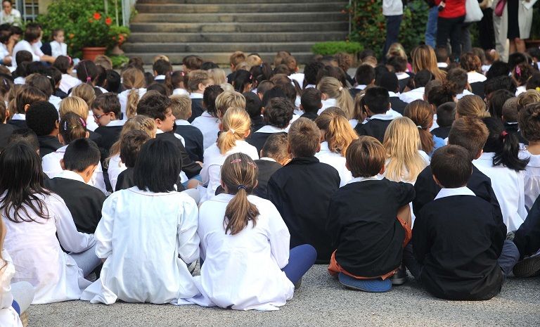 La (solita) bufala della scuola che nega la recita di Natale (rilanciata anche da Salvini) article-post