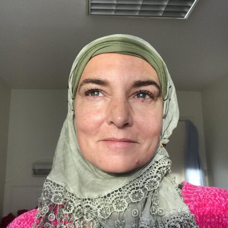 Sinead O’Connor contro i bianchi non musulmani: «Sono disgustosi»
