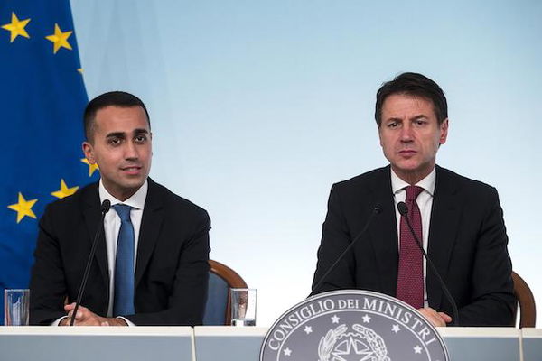 Il Governo raggiunge l’intesa sulla terra dei fuochi, ma Salvini non c’è