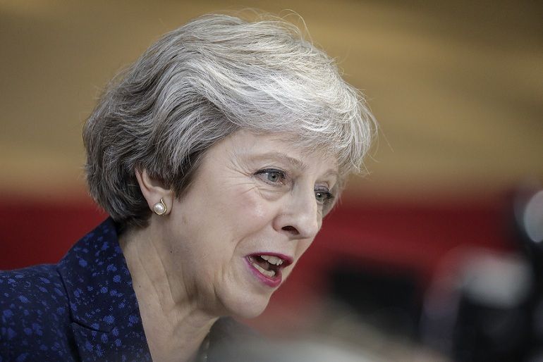 Il monito della May: «Se bocciate il mio accordo potremmo rimanere nella UE» article-post