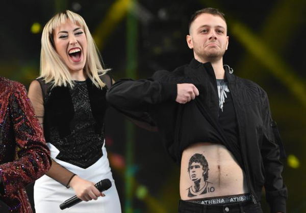 Anastasio chiude il cerchio delle polemiche sulla sua ideologia politica