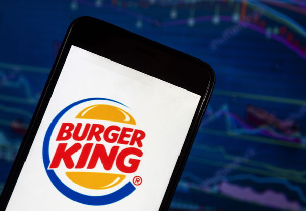 Burger King manda i suoi clienti al McDonald’s per motivi di marketing, ma non finisce benissimo