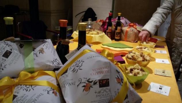 Corsico, pandoro negato ai bambini morosi