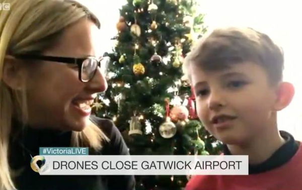 Gatwick, i droni bloccano l’aeroporto e Teddy non può incontrare Babbo Natale in Lapponia