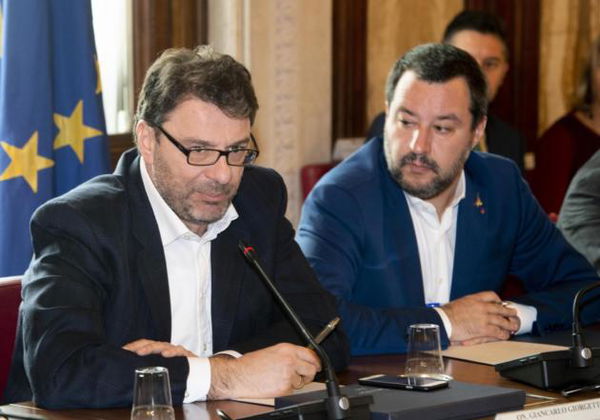 Giorgetti: «Il reddito di cittadinanza ha sfondato al sud, piace all’Italia che non ci piace»