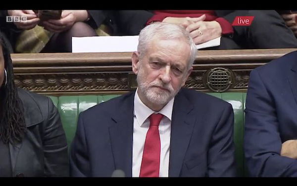 Jeremy Corbyn ha dato dello stupido a qualcuno, ma non si capisce a chi