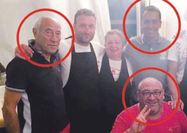 La foto di Luigi Di Maio in compagnia di un pregiudicato per traffico di droga