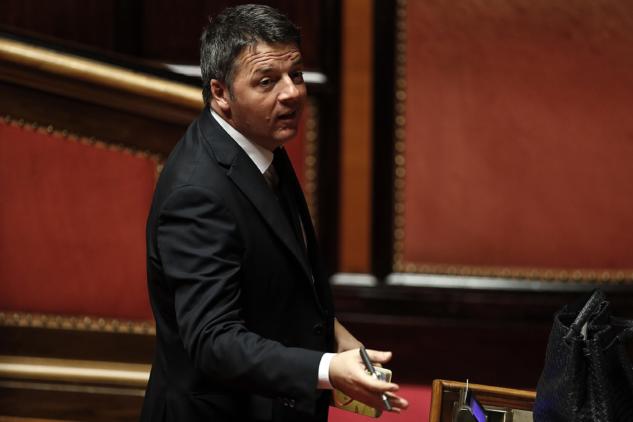 «Anche la famiglia Renzi pagava in nero». Loro smentiscono e preparano la querela article-post