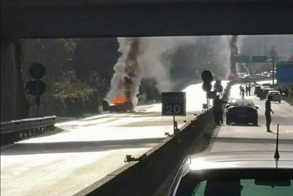 Il Far West sul raccordo Salerno-Avellino