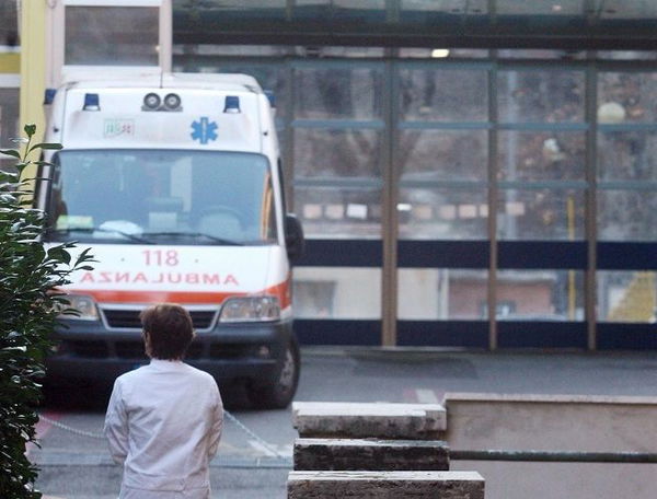 Monterotondo, un bimbo di 2 anni è morto per la circoncisione in casa, grave il fratellino gemello